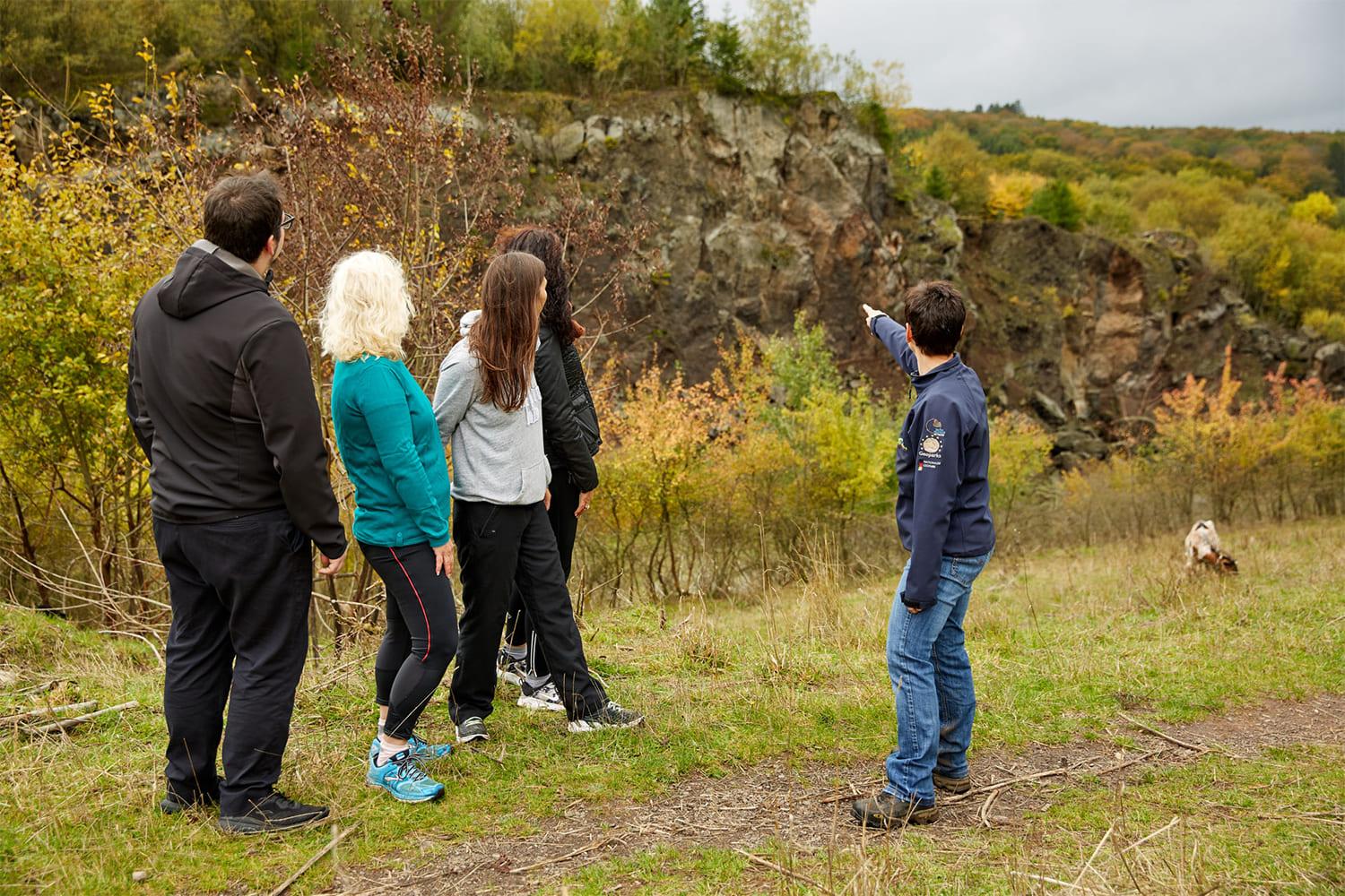 gesteinsschichten vulkaneifel parallax vulkanhotel balance selfness steffelberg hotel eifel